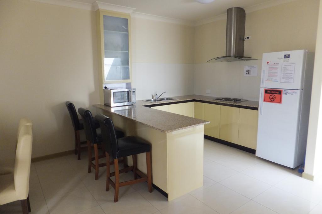 Seafront Unit 50 Villa Джуриън Бей Екстериор снимка
